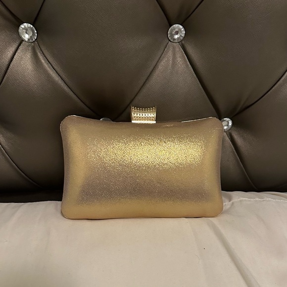 NWOT Rhinestone Gold Clutch - Picture 5 of 6